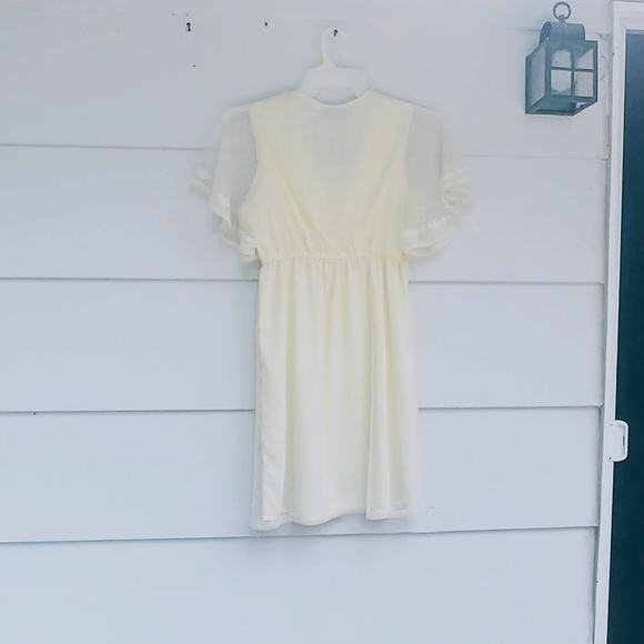 Cream Lace Boho Bridal Type Dress - Picture 5 of 7